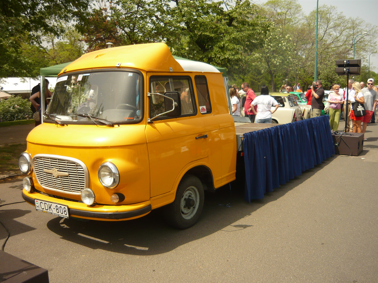 Barkas B1000