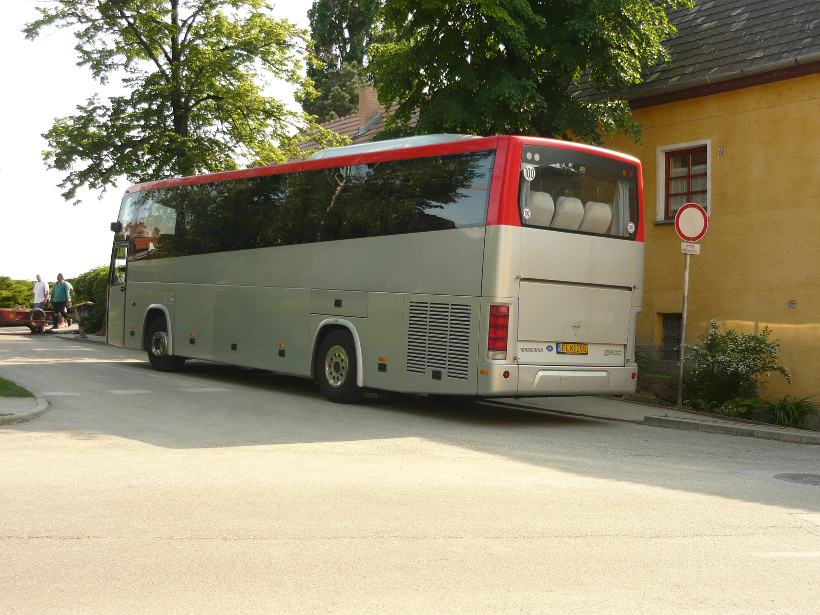 Volvo 9900 (FLK-298)