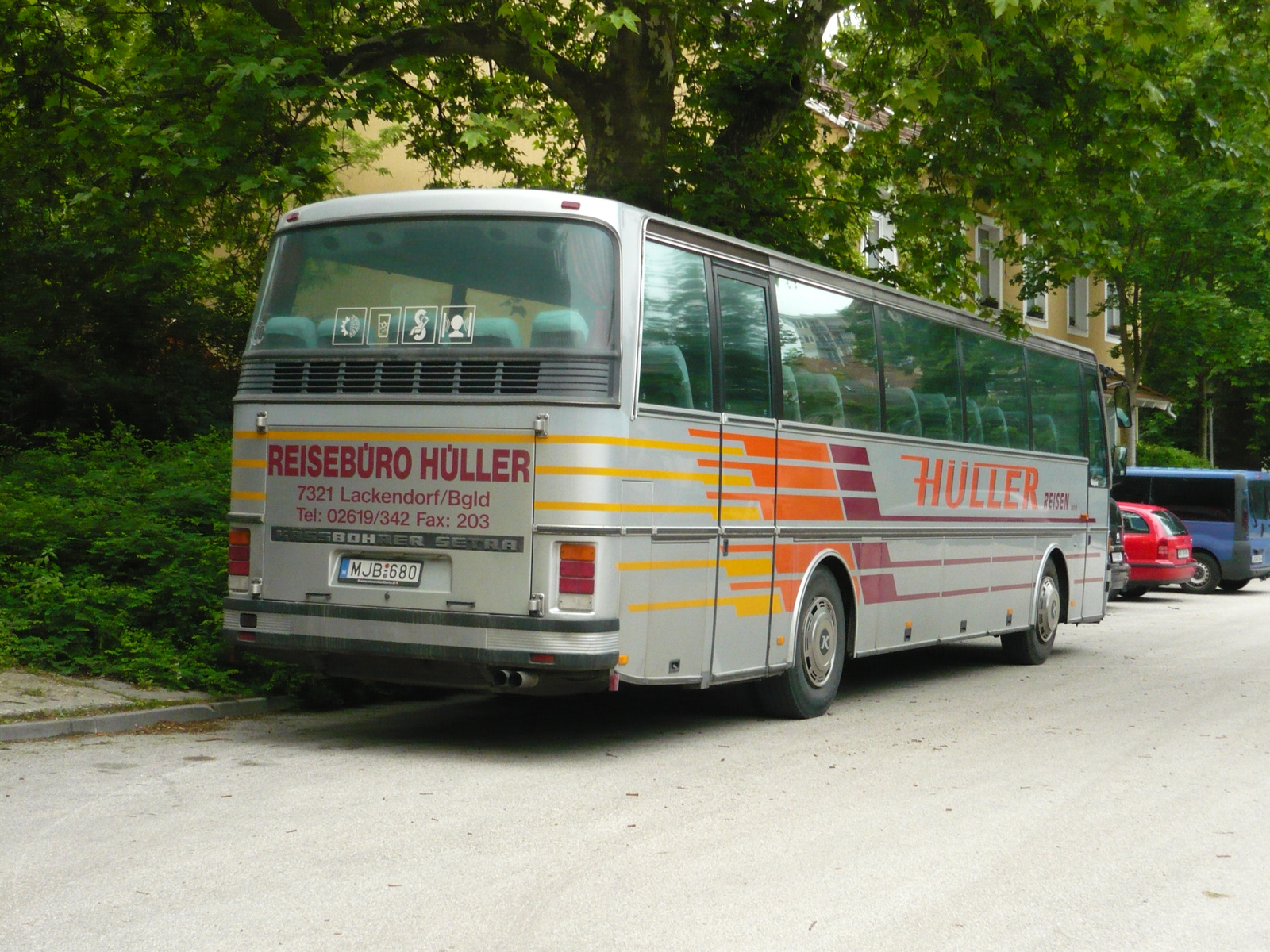 Setra S215 H (MJB-680)