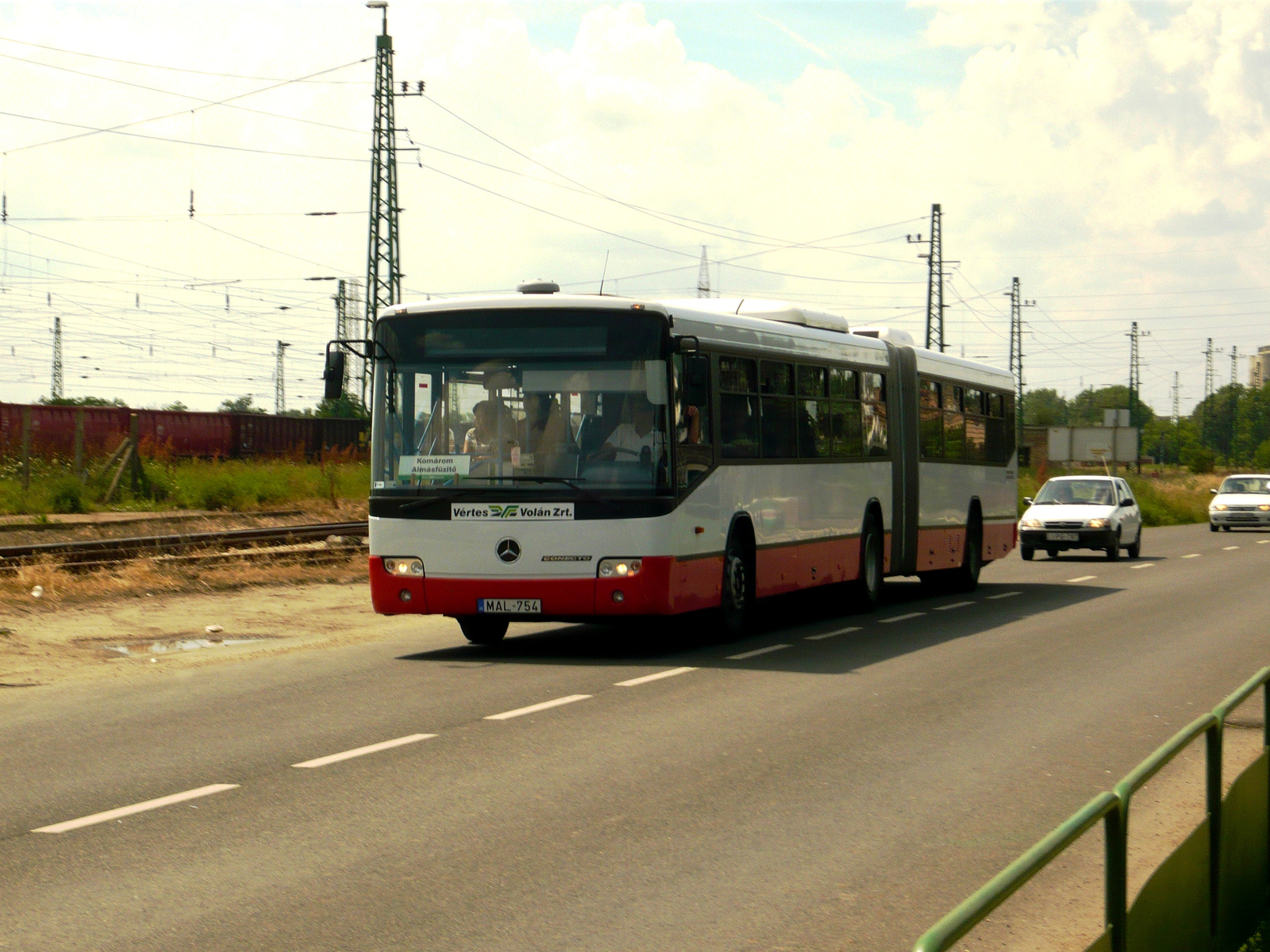 Mercedes-Benz Conecto (MAL-754)