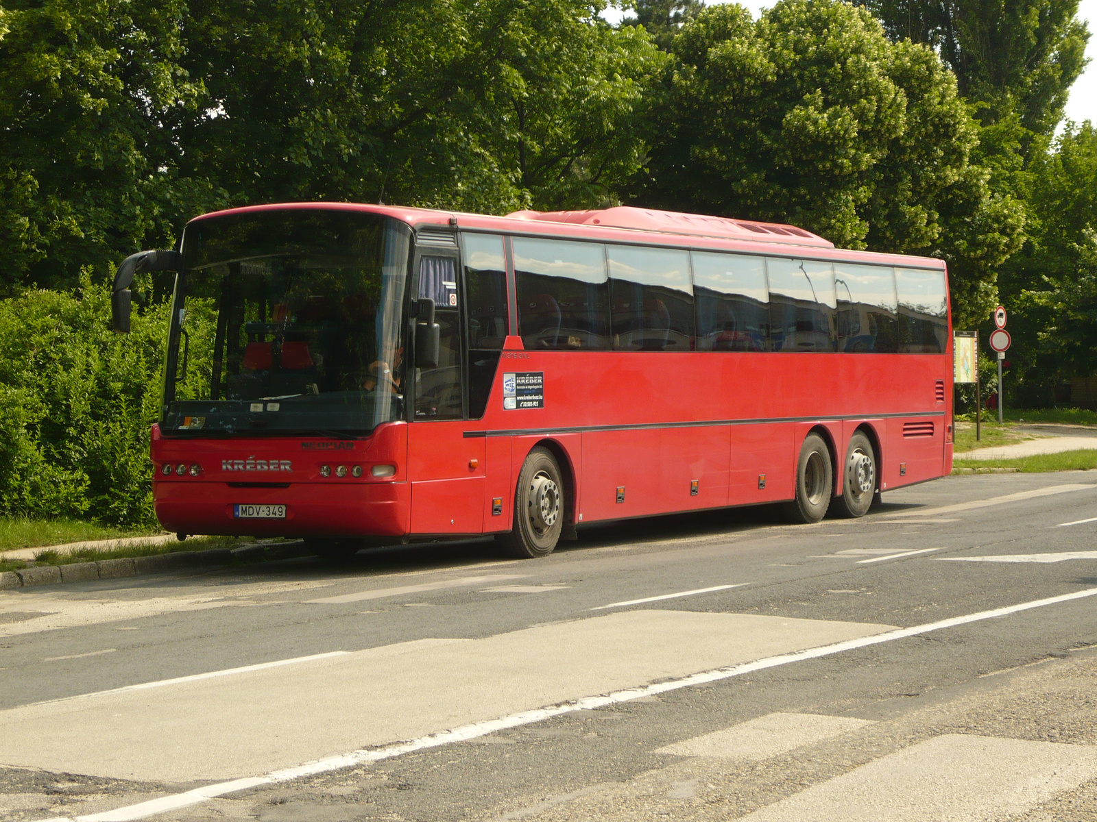 Neoplan N316 (MDV-349)