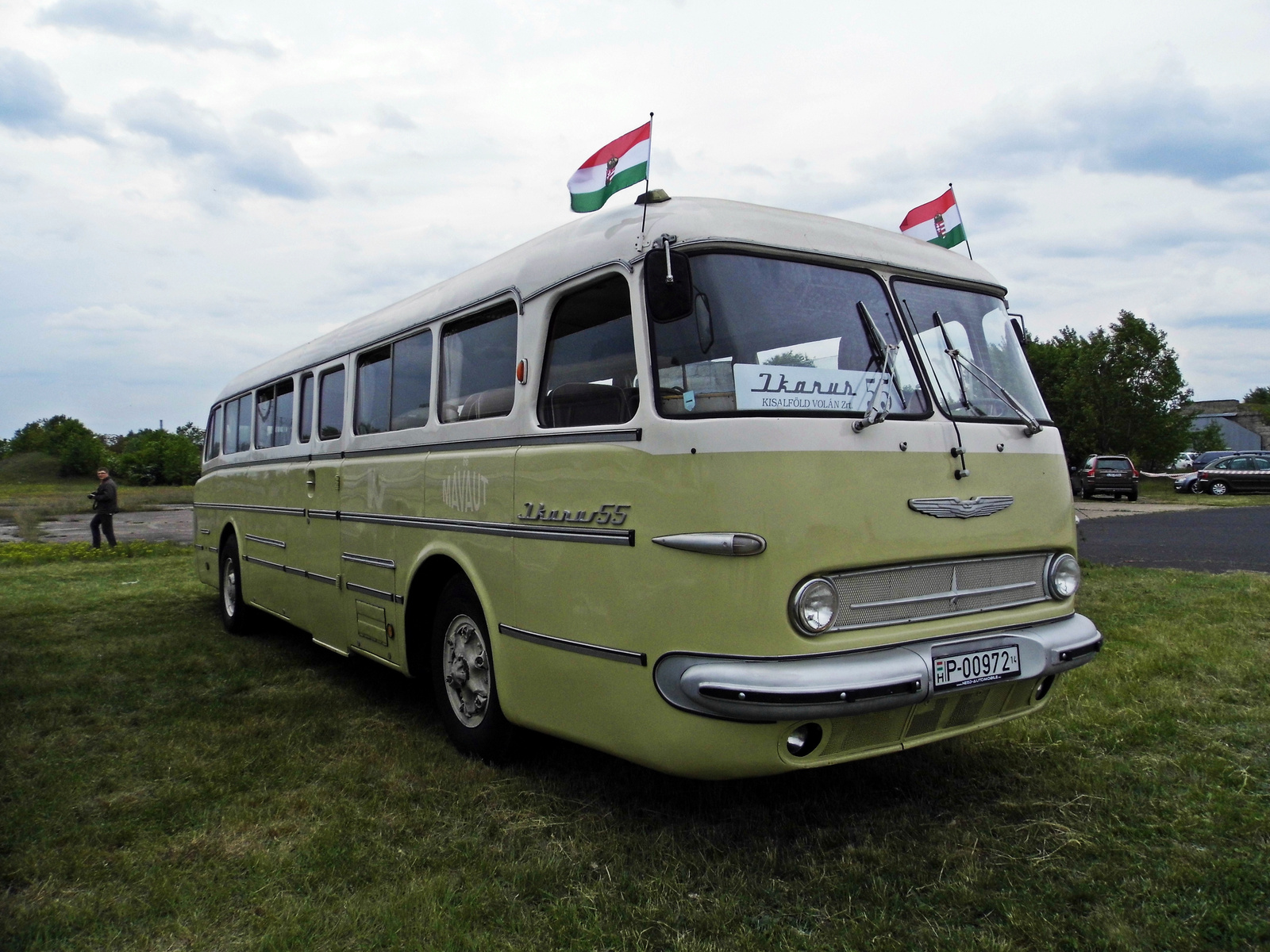 Ikarus 55