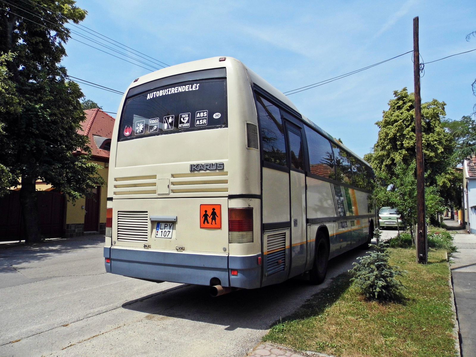 Ikarus 350.02 (LPY-107)