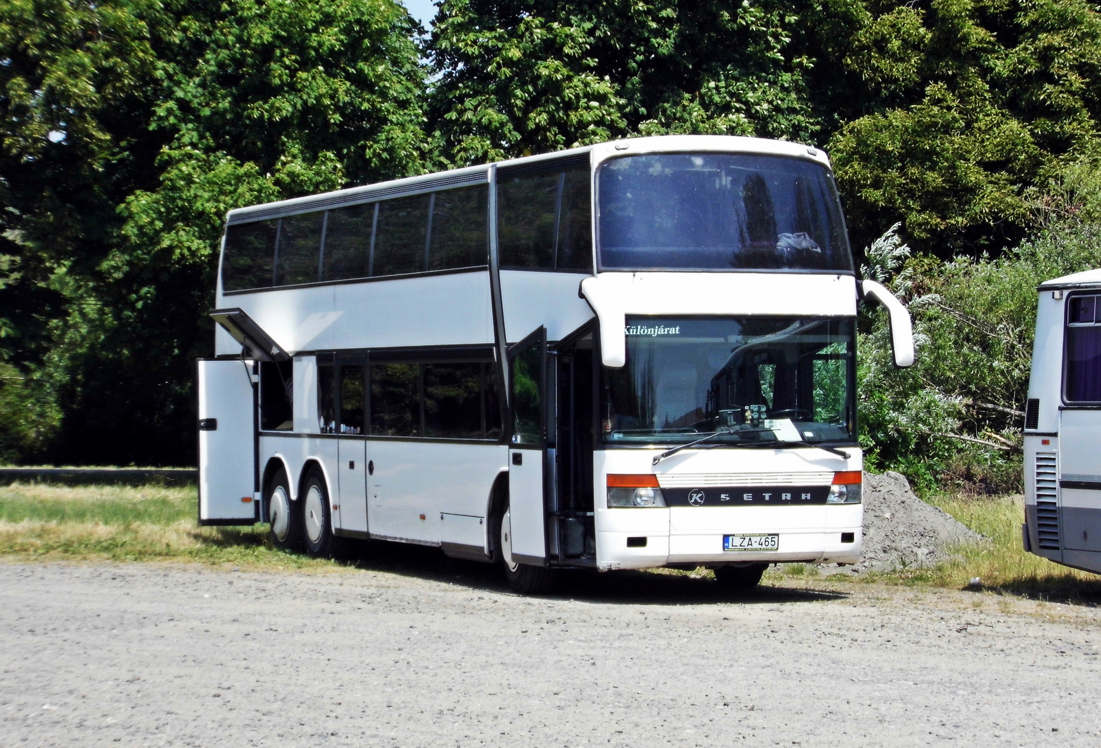 Setra S328 DT (LZA-465)