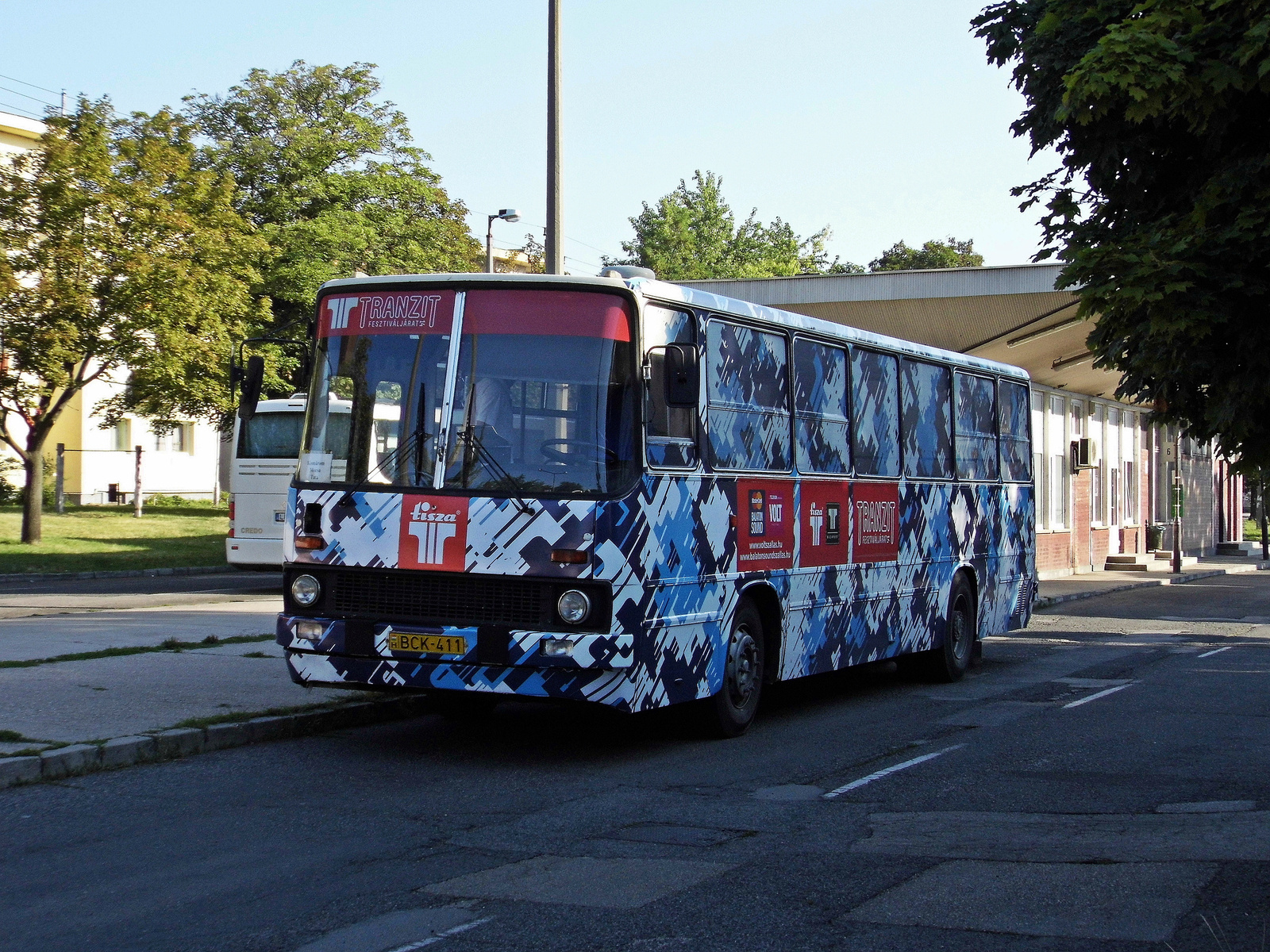 Ikarus 260.32 (BCK-411)