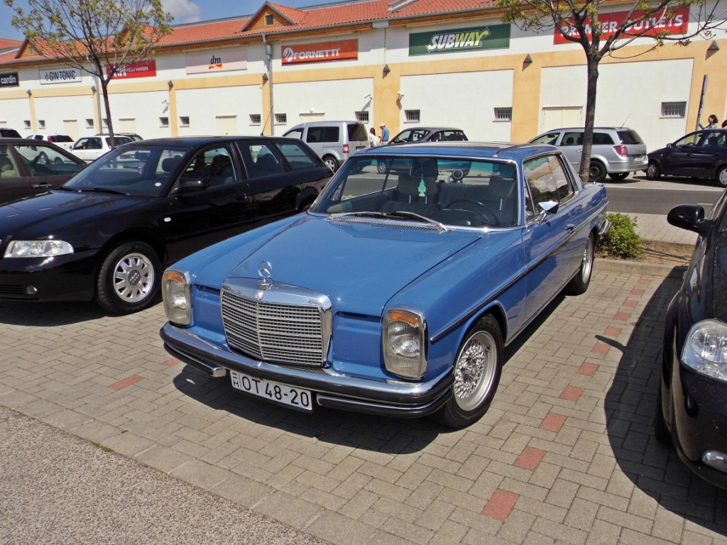 Mercedes-Benz W114