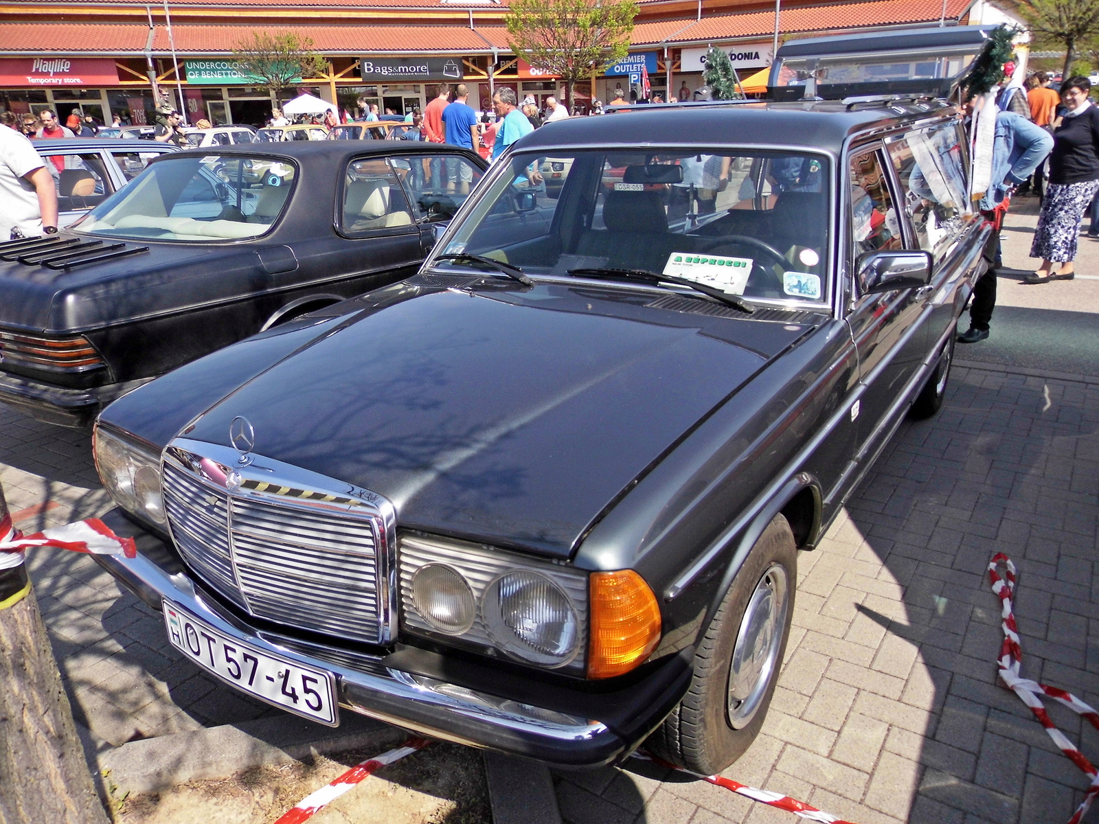 Mercedes-Benz W123