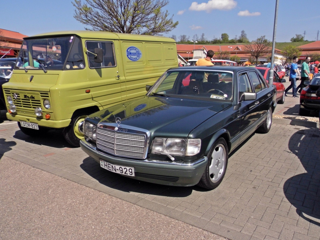 Mercedes-Benz W126