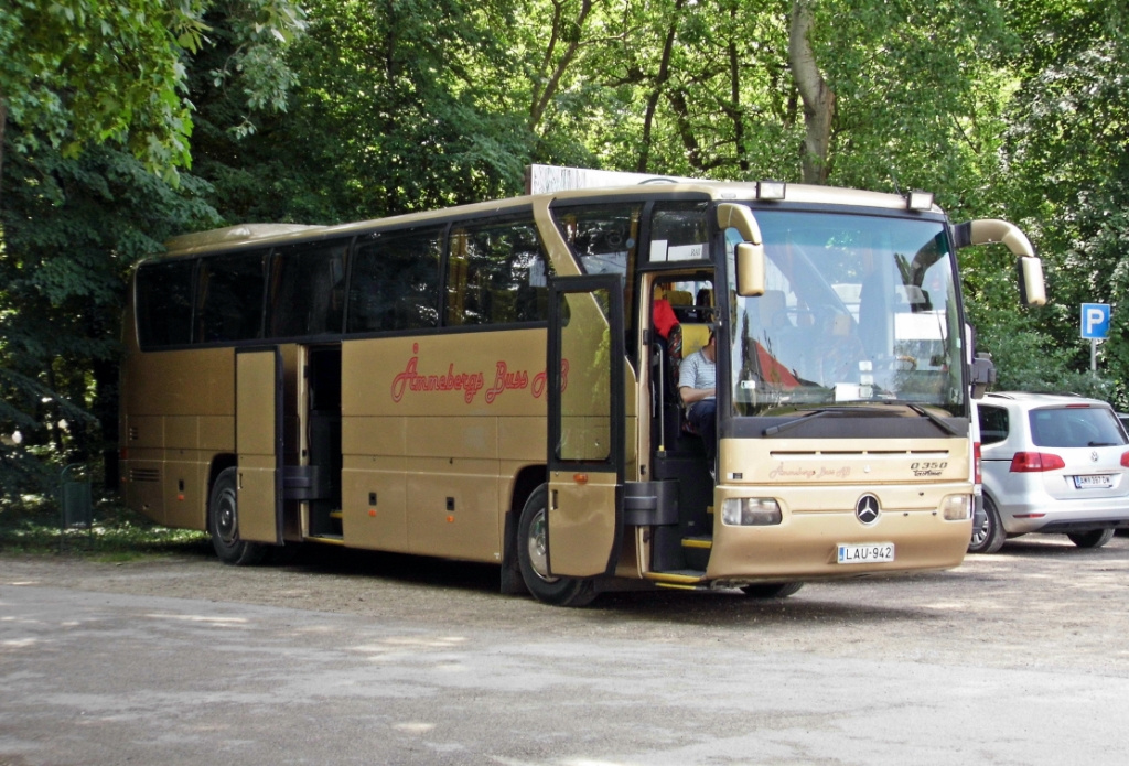 Mercedes-Benz Tourismo (LAU-942)