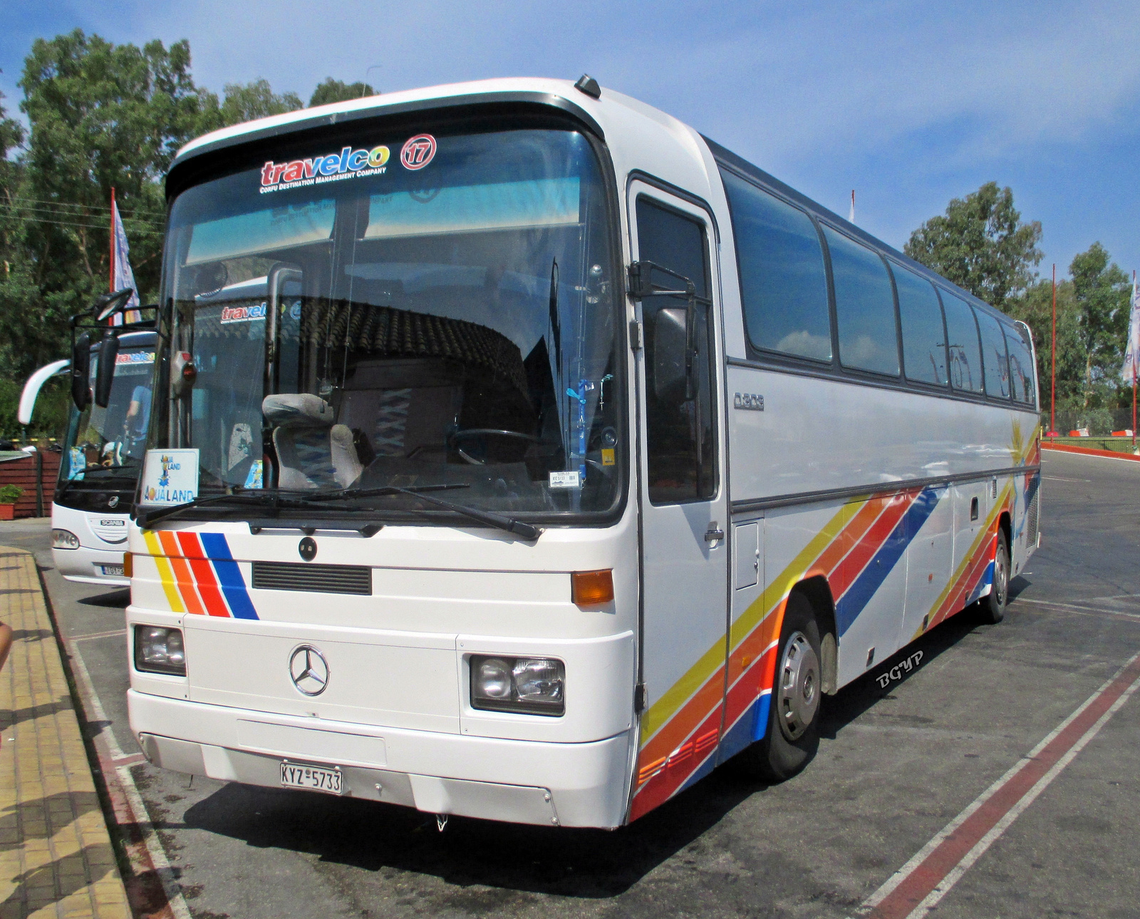 Mercedes-Benz O303 (KYZ-5733)