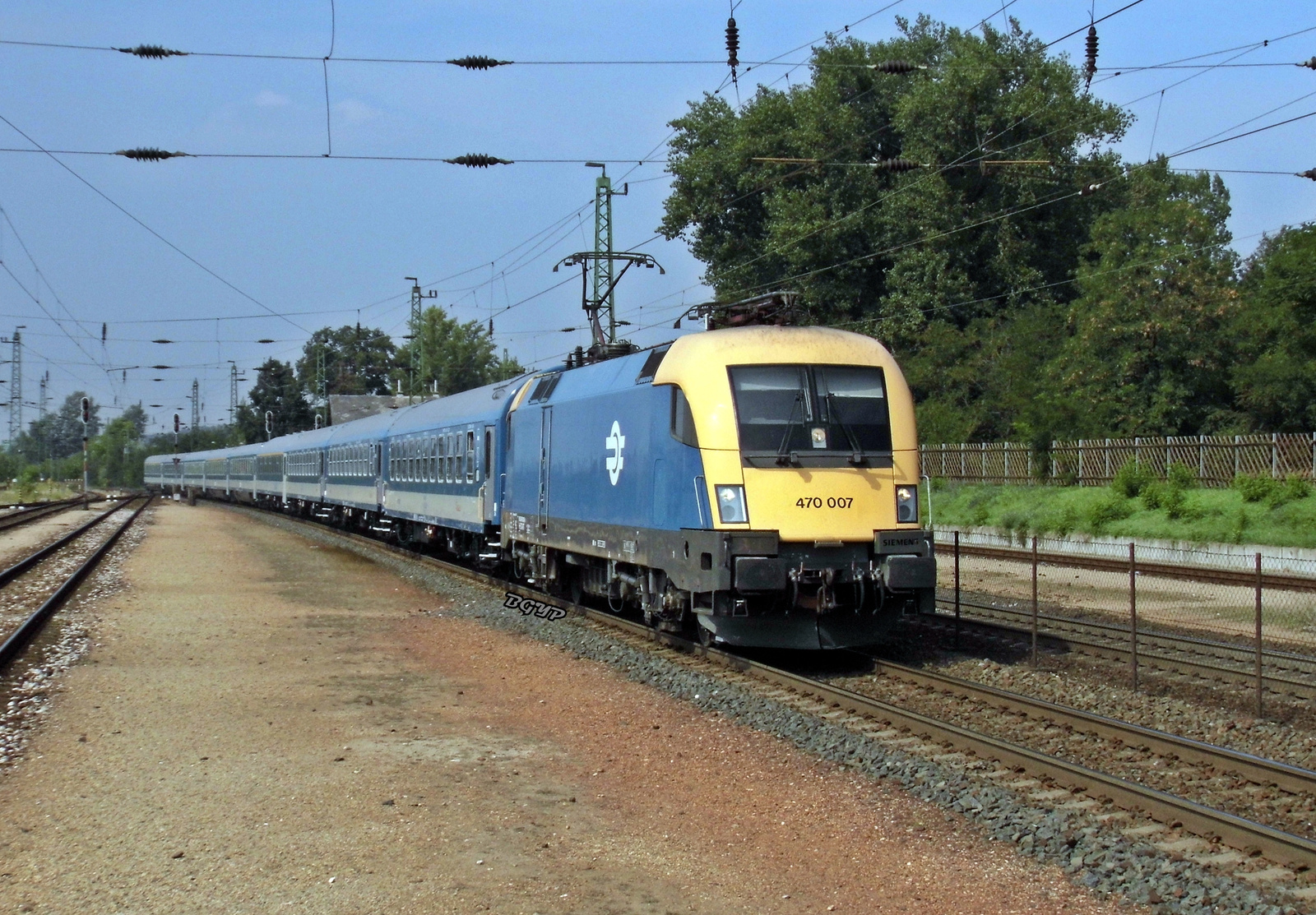 470 007