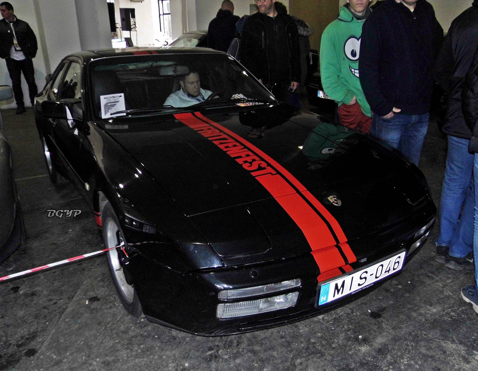 Porsche 944