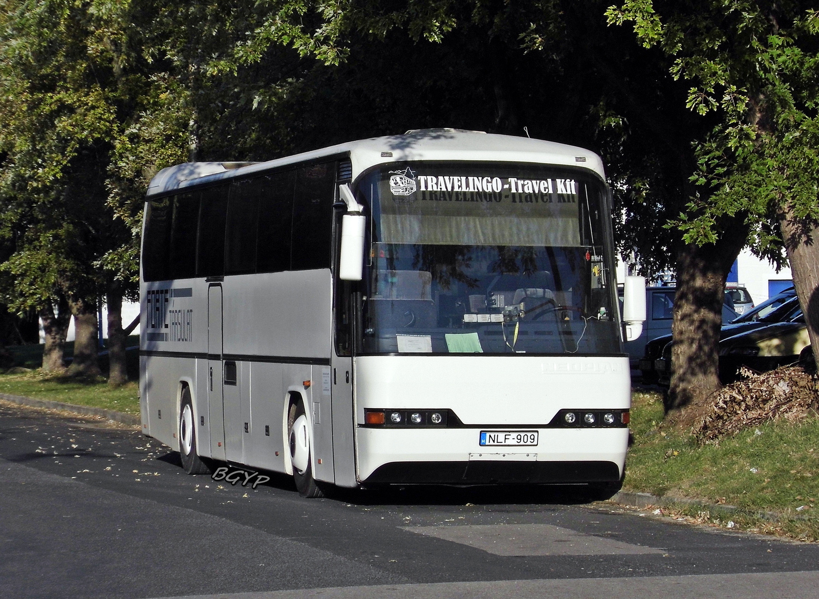 Neoplan Transliner (NLF-909)