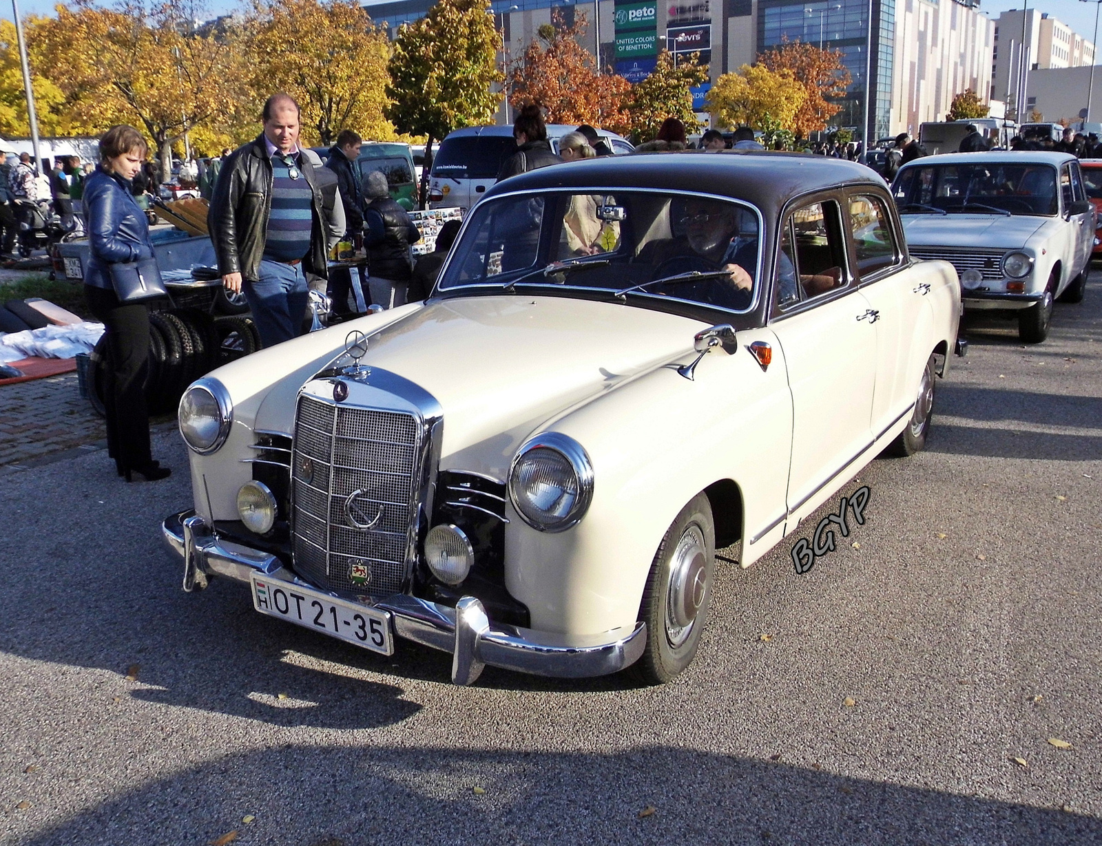 Mercedes-Benz W180
