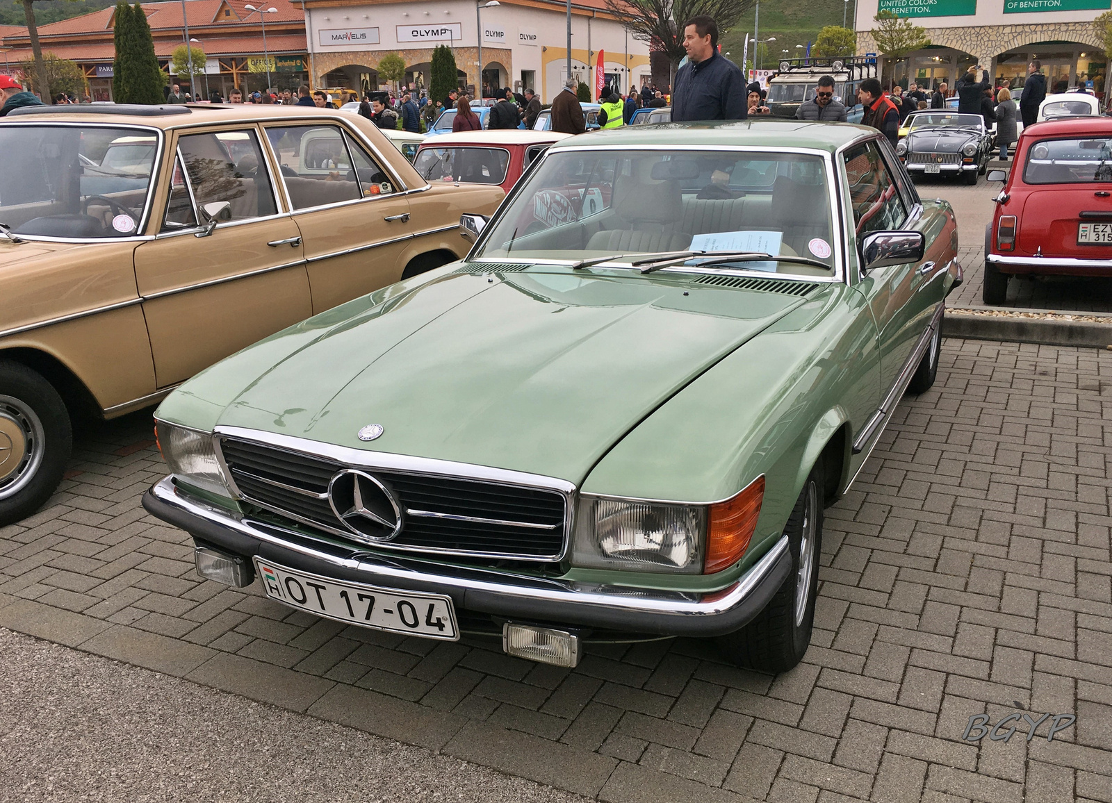 Mercedes-Benz R107