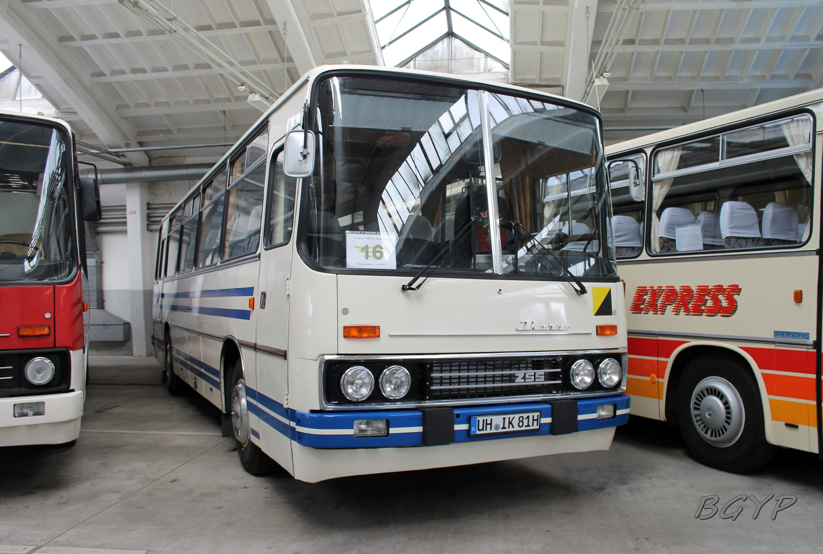 Ikarus 255.70 (UH-IK 81 H)