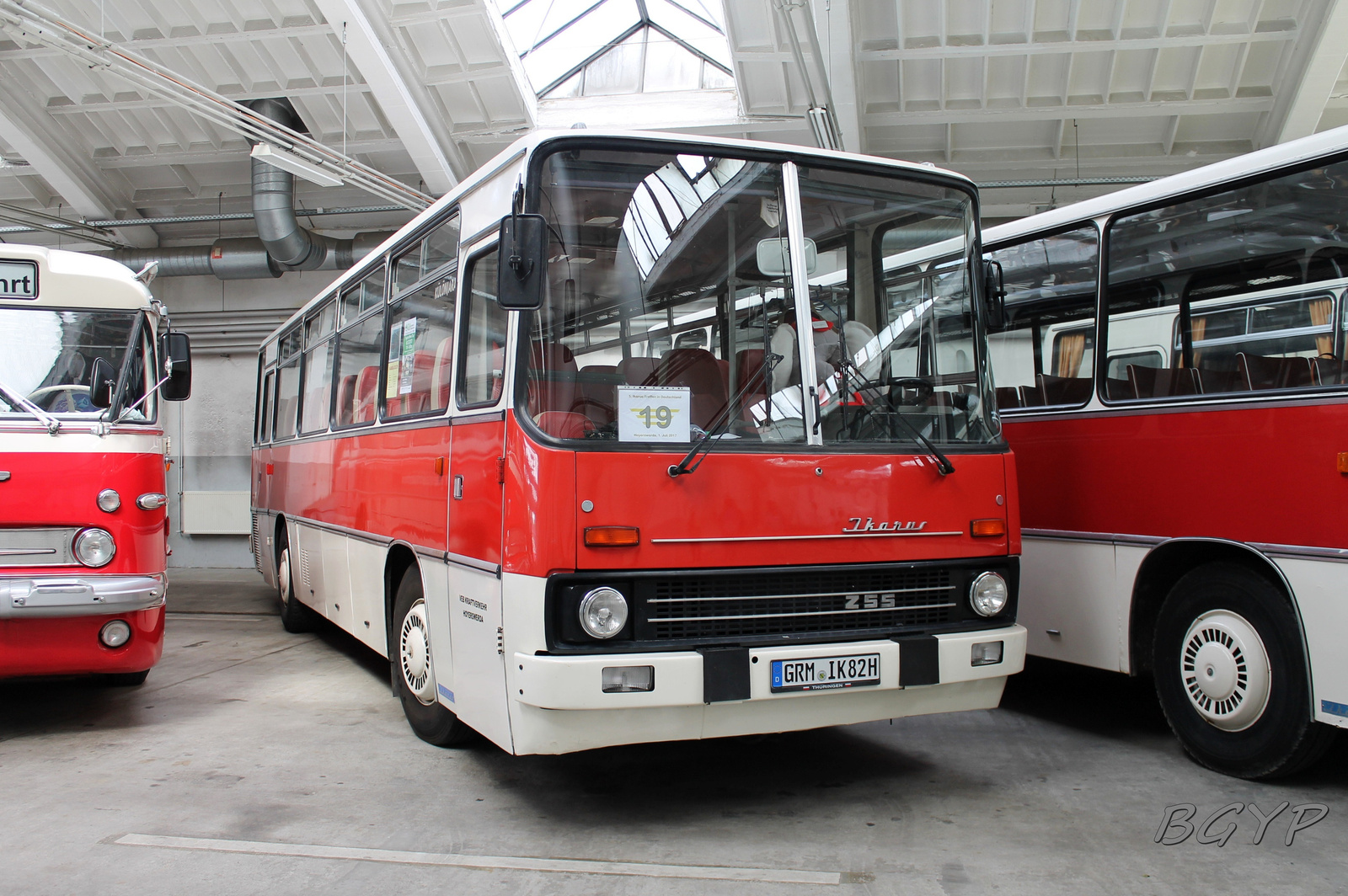 Ikarus 255.70E (GRM-IK 82H)