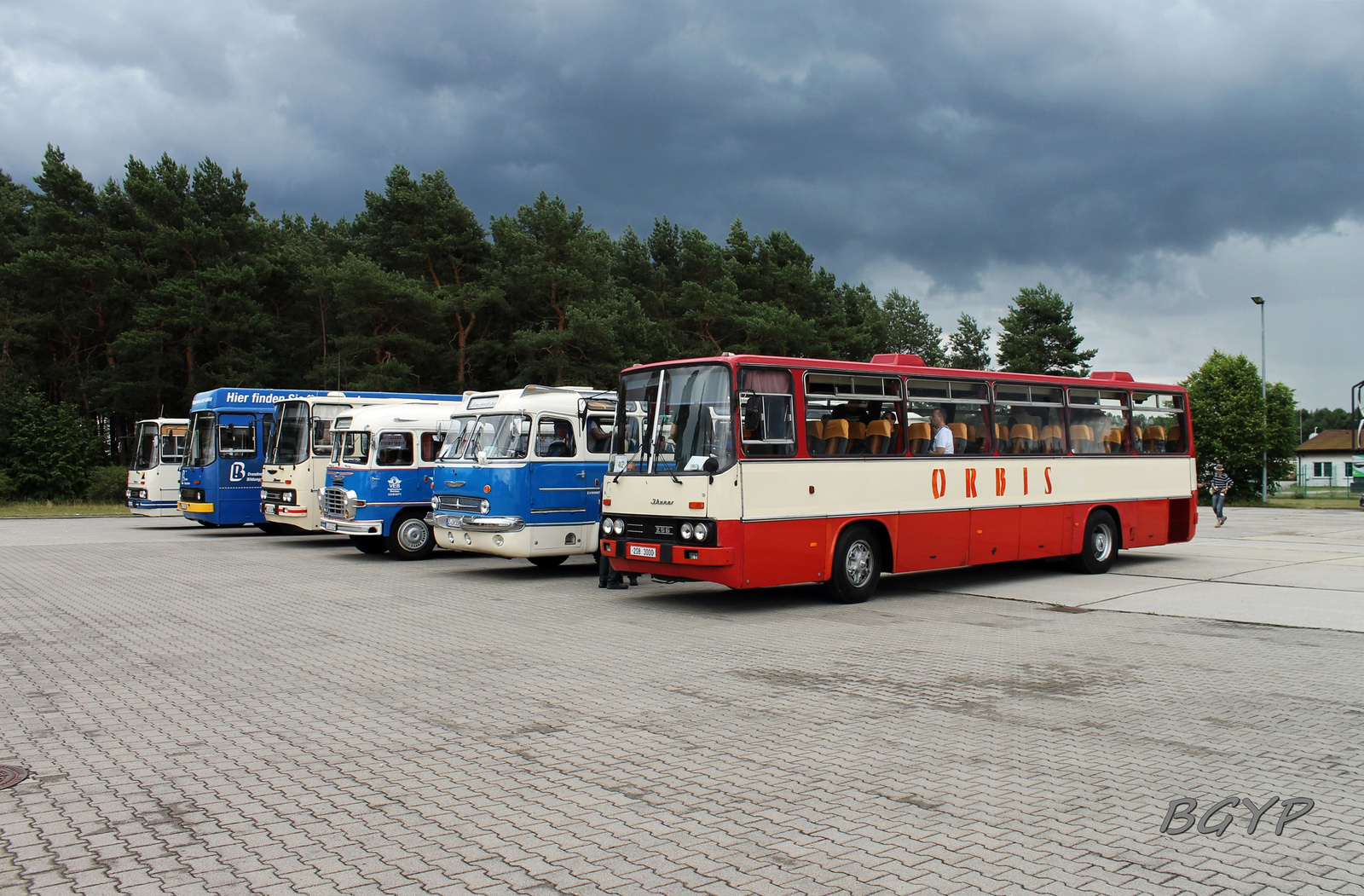 Ikarus 256.55A (2S8 3000)