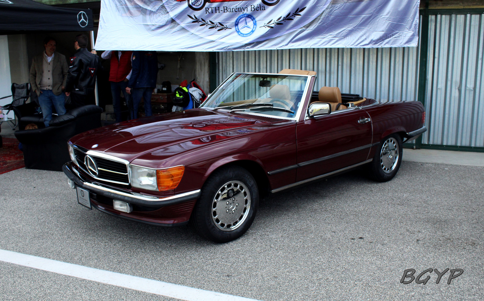 Mercedes-Benz R107