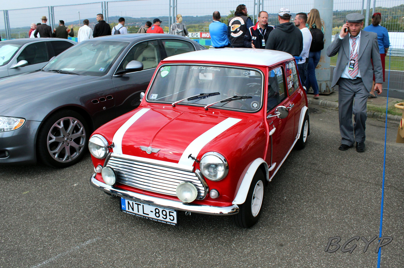 Mini