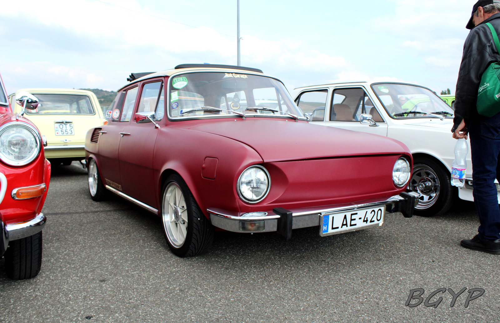 Skoda S100