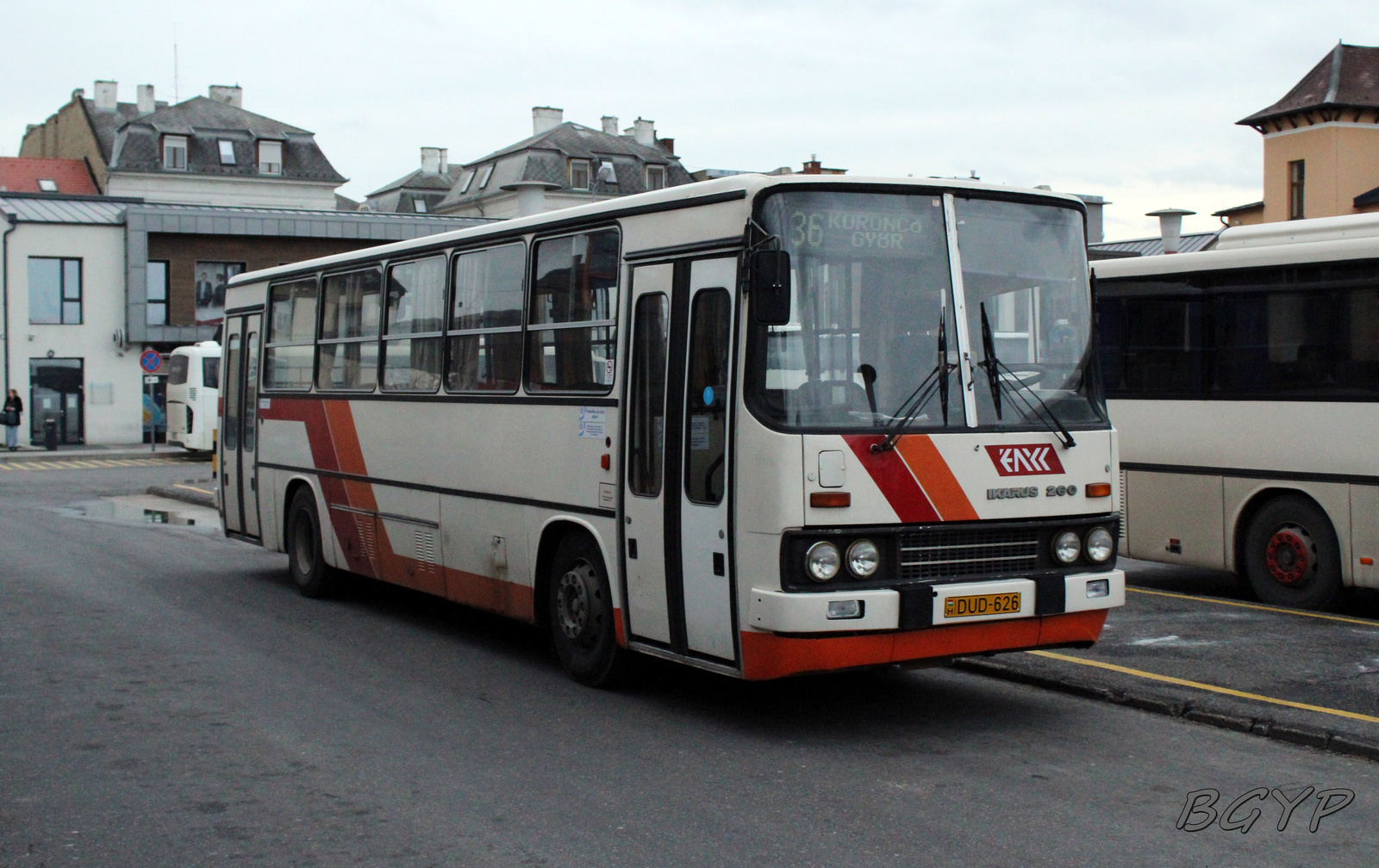 Ikarus 260.20M (DUD-626)