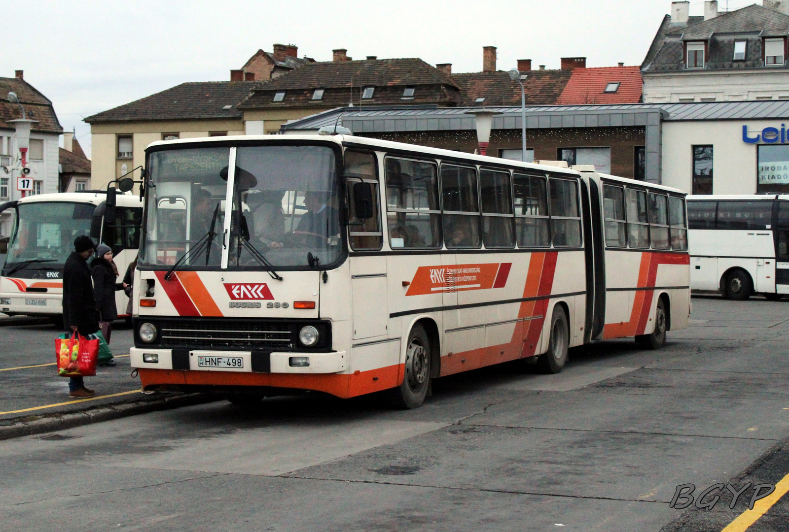 Ikarus 280.30M (HNF-498)
