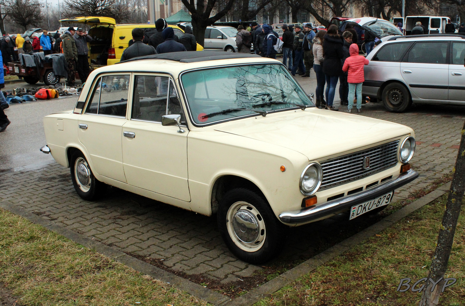 Lada 21011