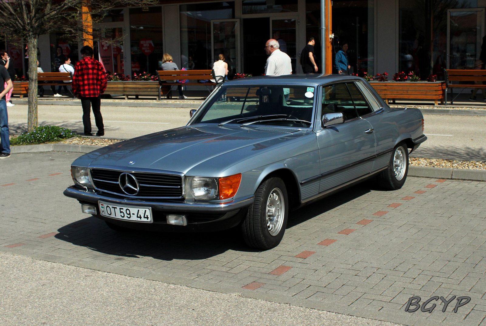 Mercedes-Benz R107