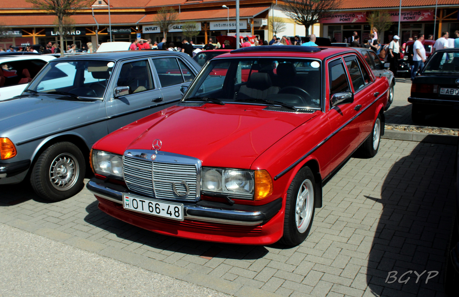 Mercedes-Benz W123