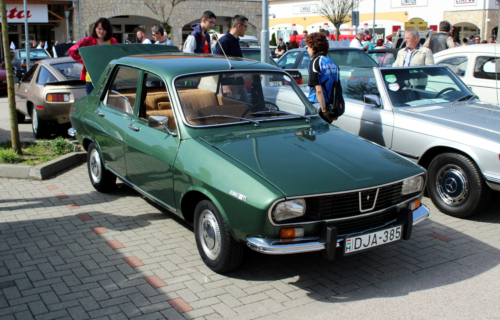 Renault 12