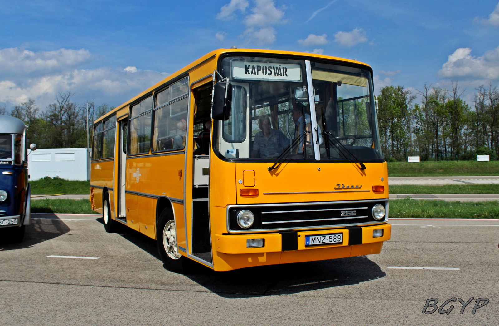 Ikarus 266.25 (MNZ-589)