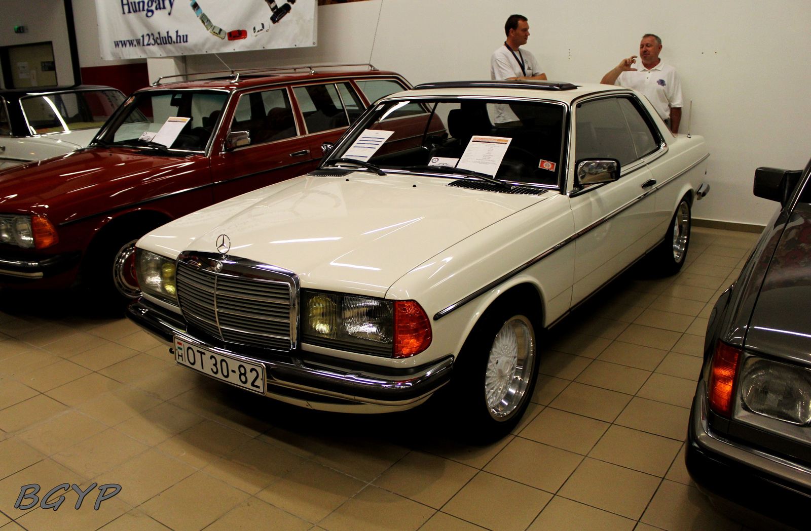 Mercedes-Benz C123