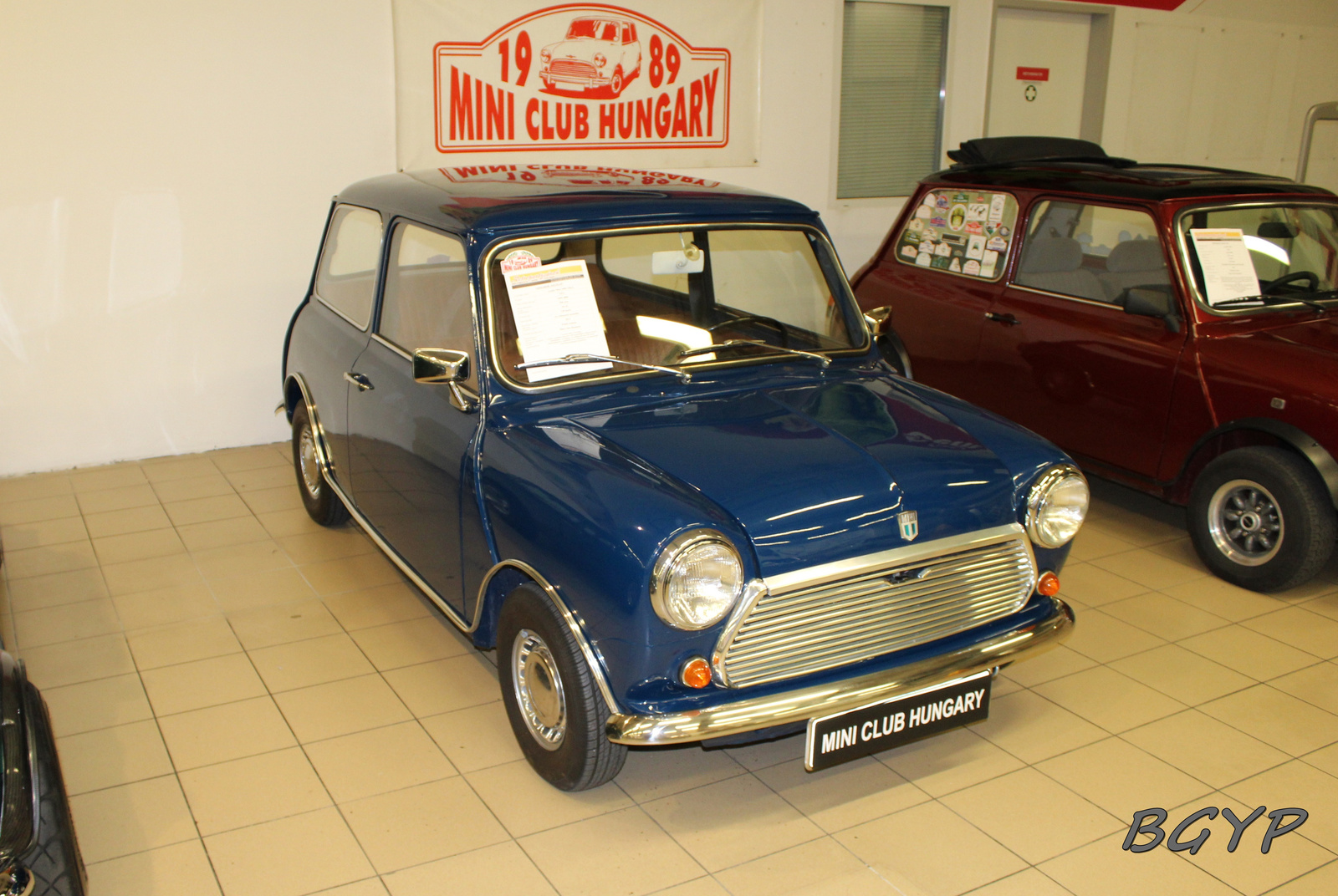 Mini