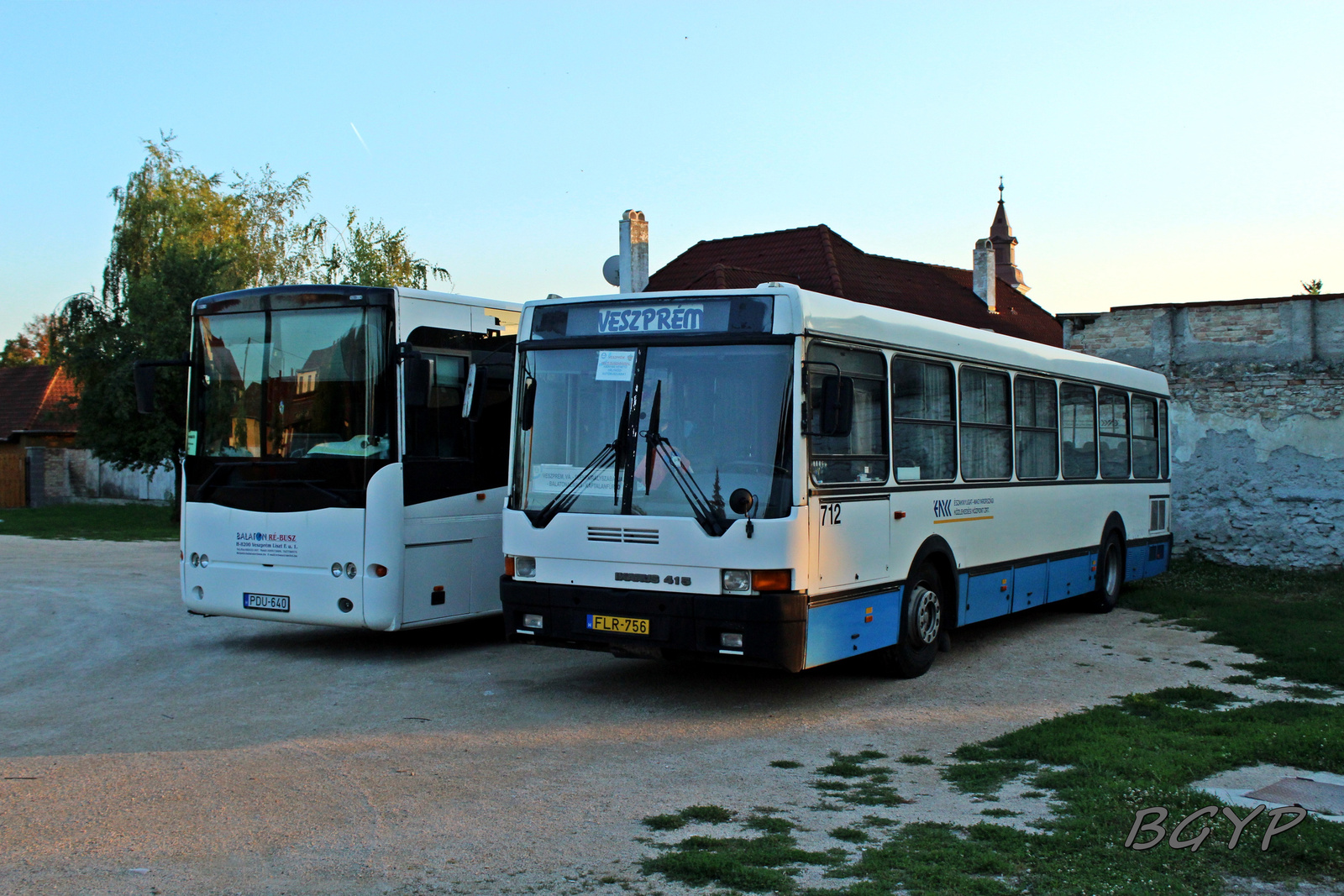 Ikarus 415.26C (FLR-756)