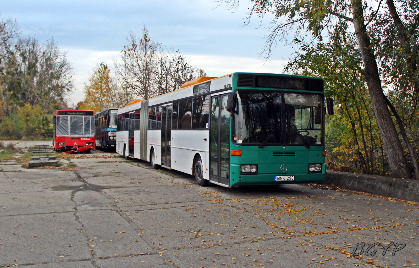 Mercedes-Benz O405GN (MNK-298)