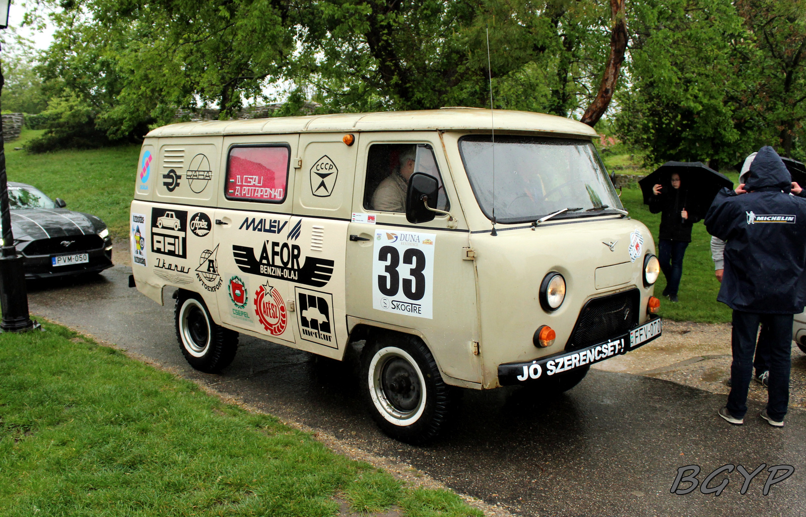 UAZ 452