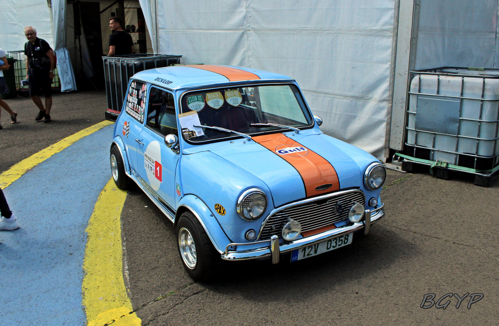 Mini