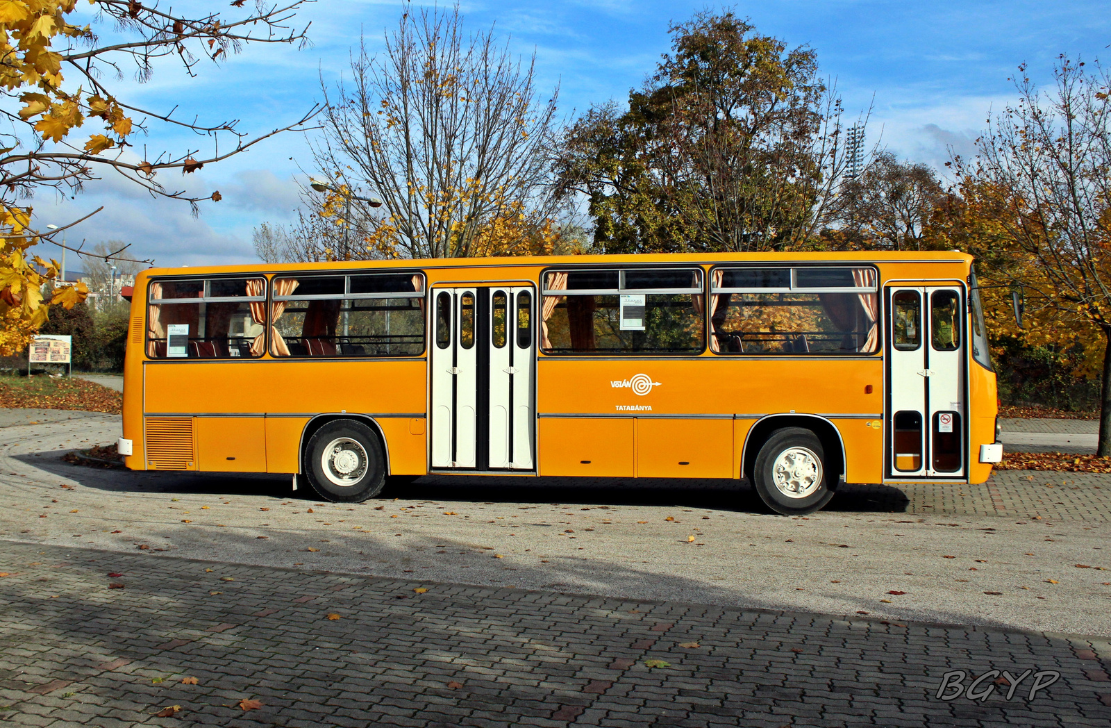 Ikarus 266.25 (NLZ-628)