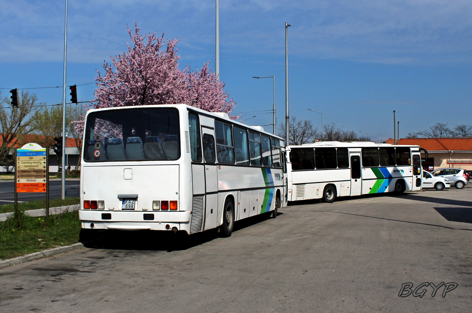 Ikarus 250.68 (KAZ-698)