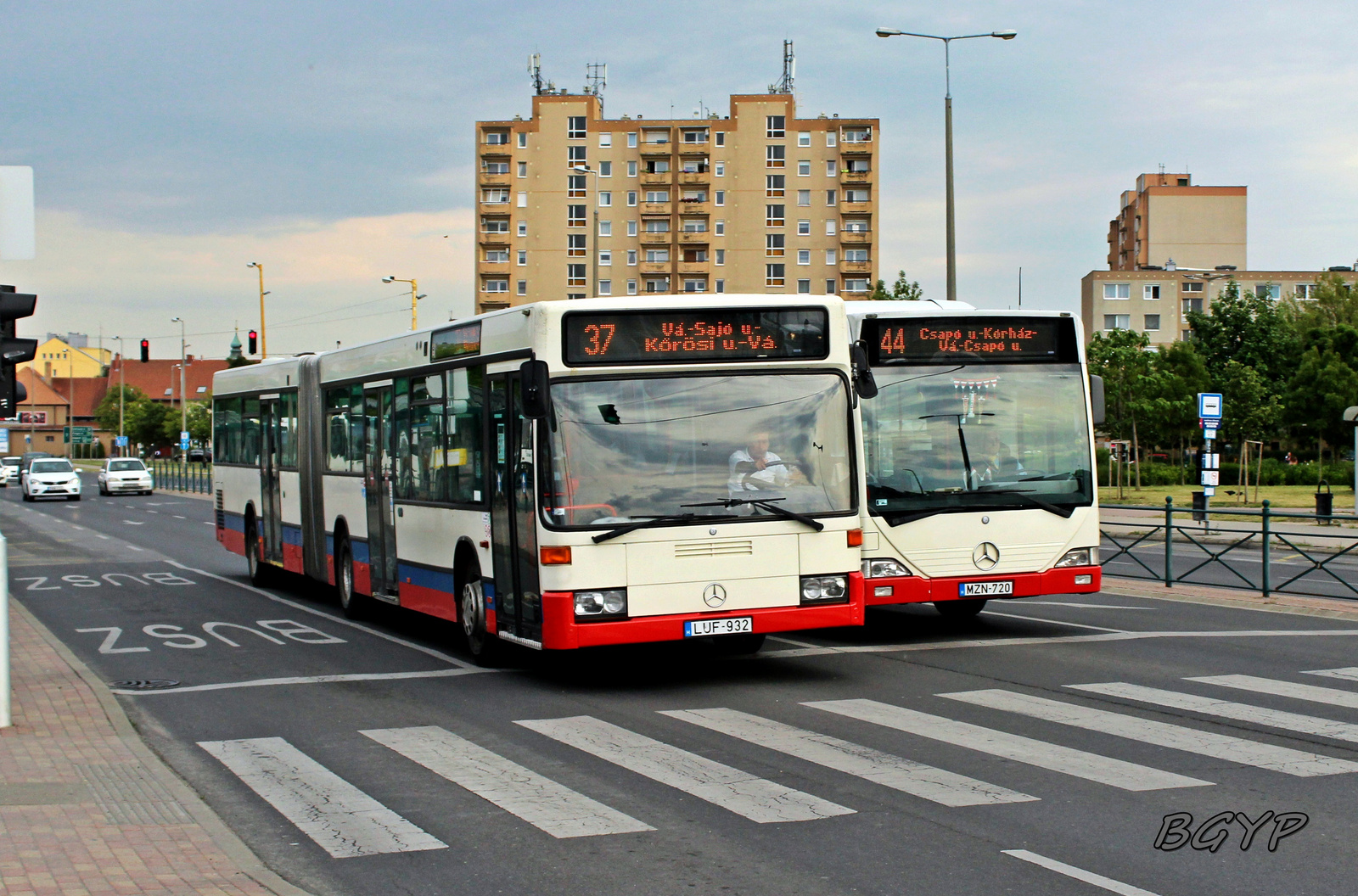 Mercedes-Benz O405GN2 (LUF-932)