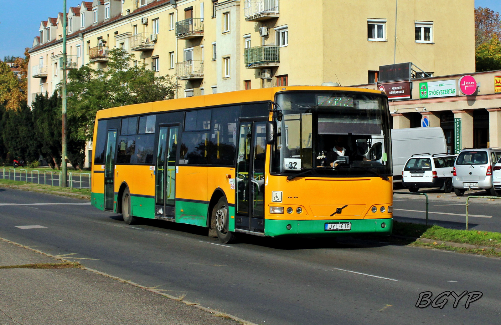 Volvo Alfa Localo (JYL-615)