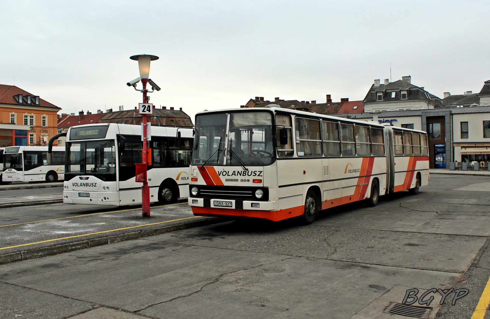 Ikarus 280.30M (GNX-327)