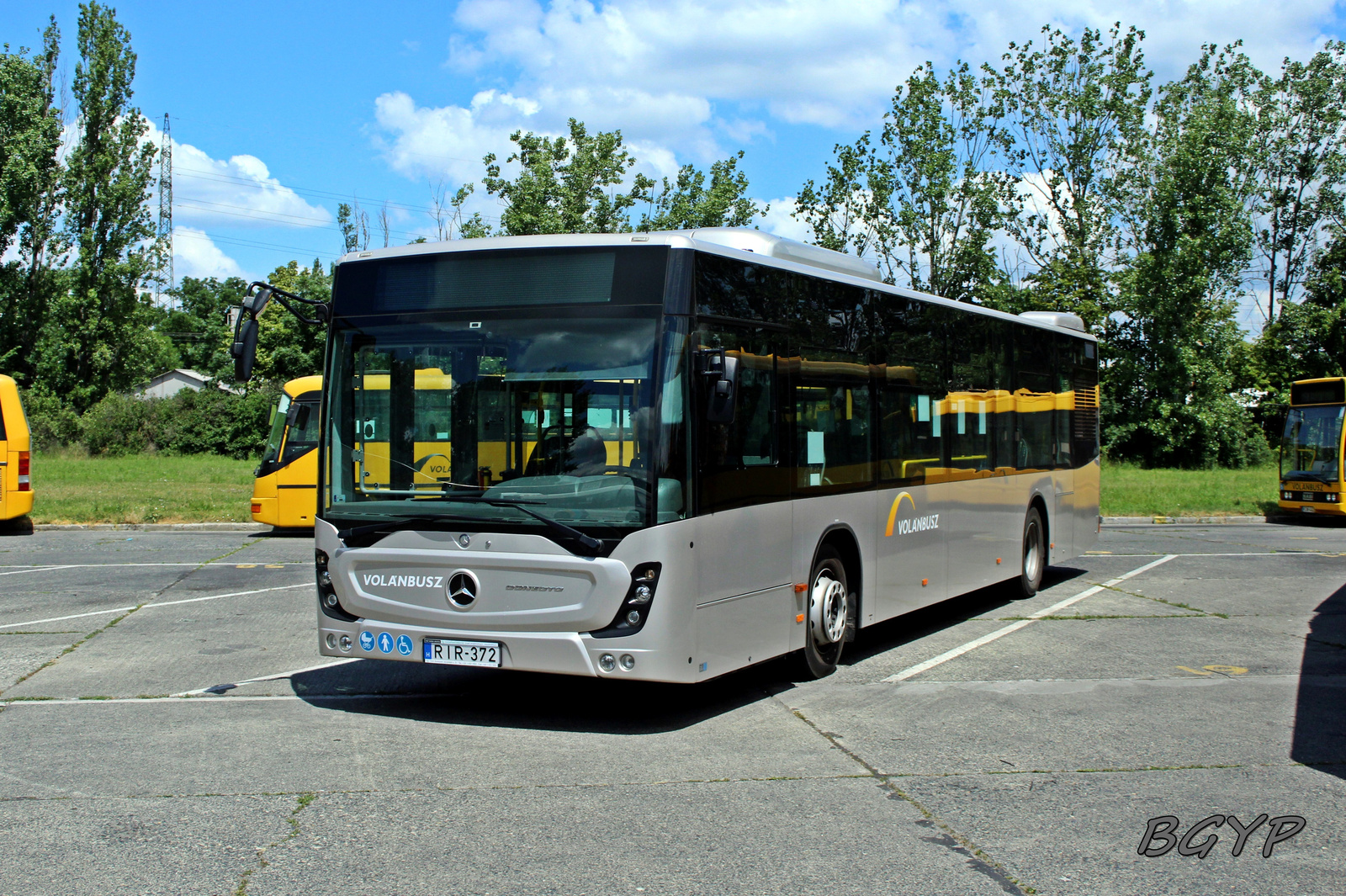 Mercedes-Benz Conecto (RIR-372)