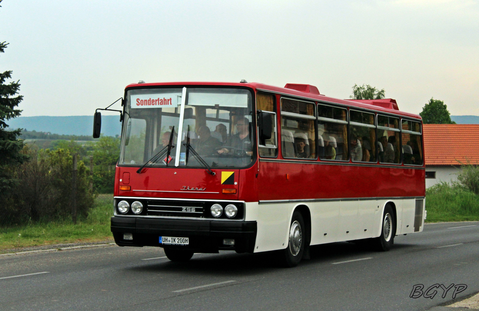 Ikarus 256.50 (UH-IK 200H)