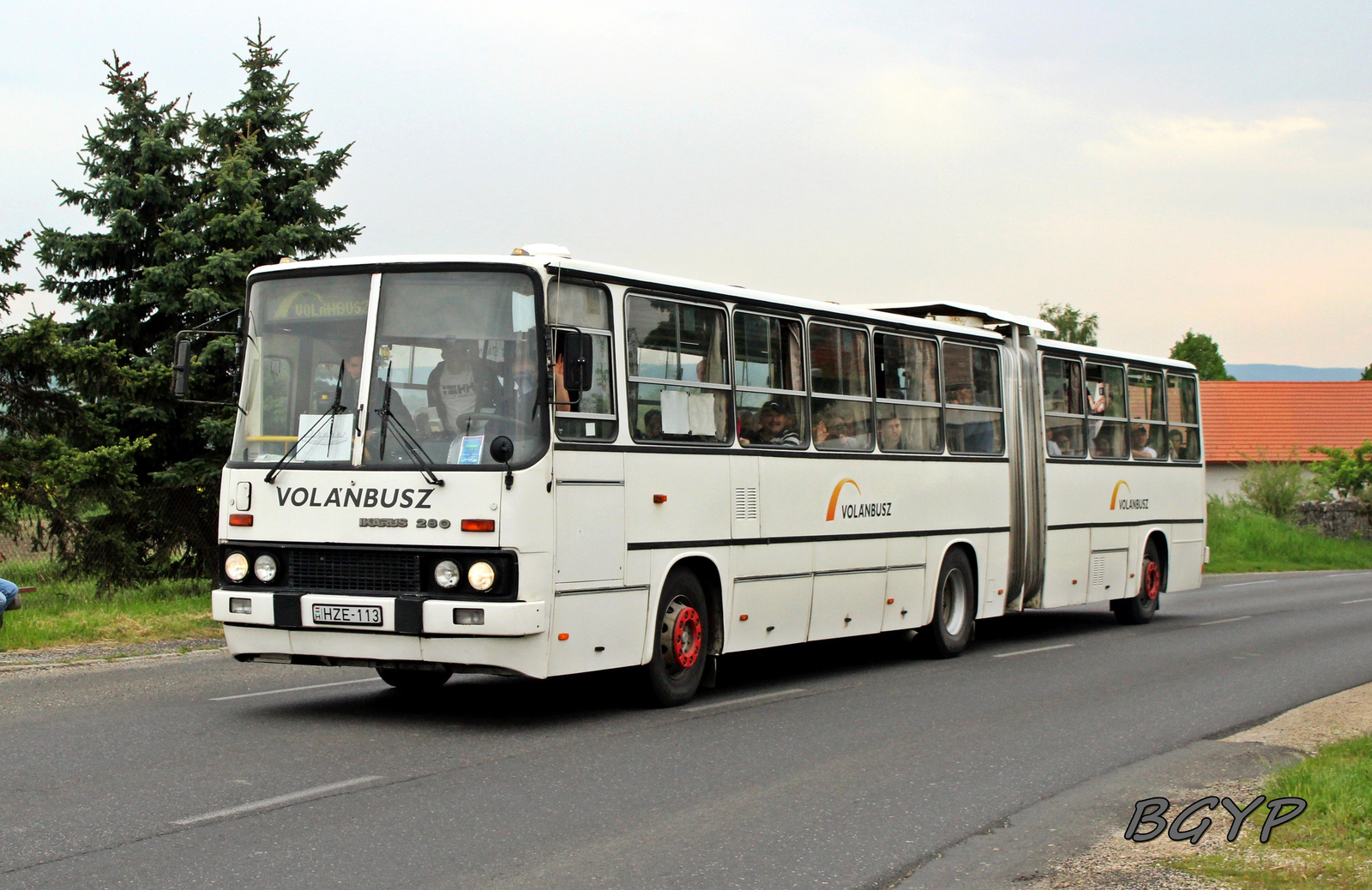 Ikarus 280.30M (HZE-113)