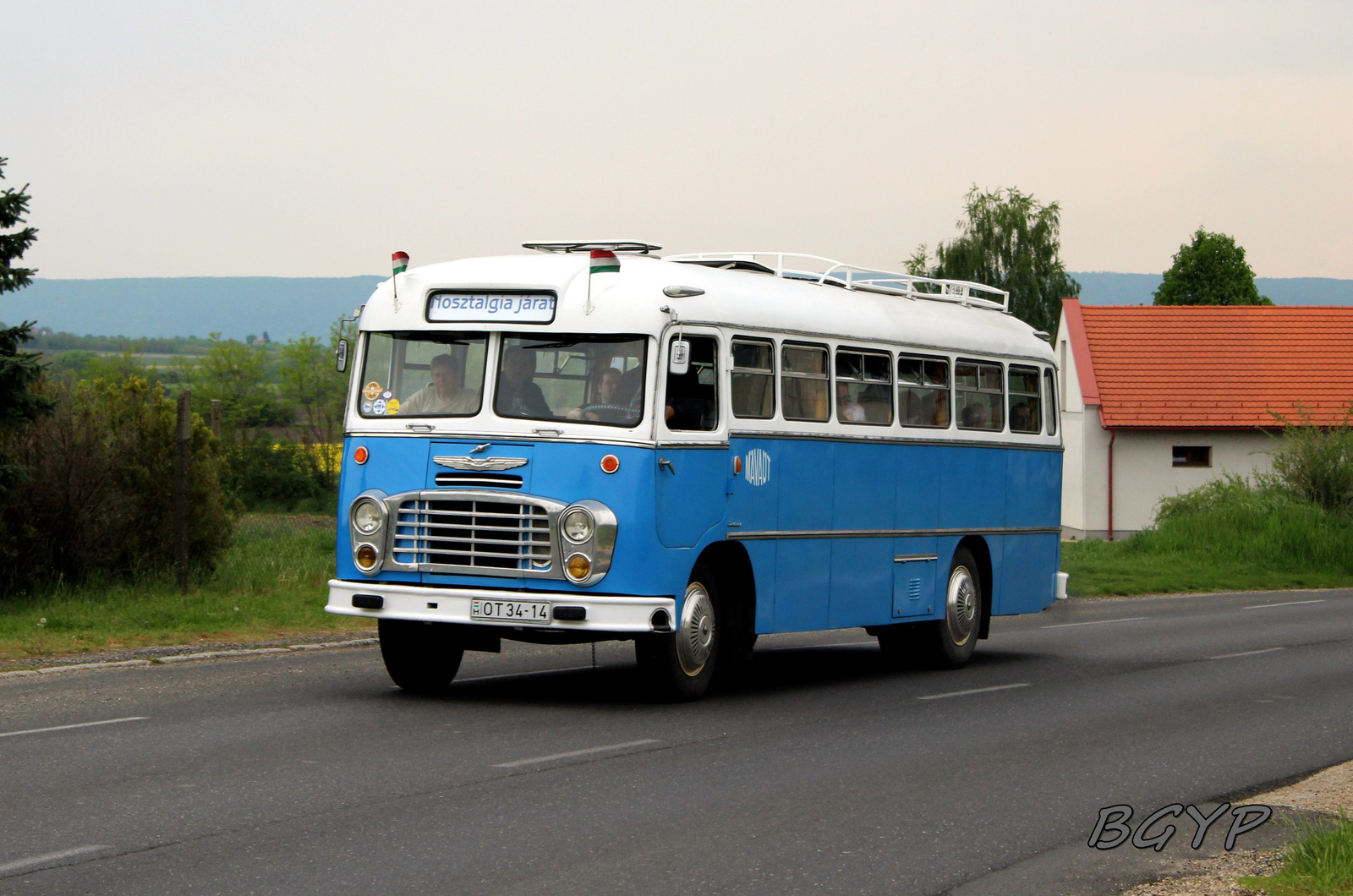 Ikarus 311 (OT 34-14)