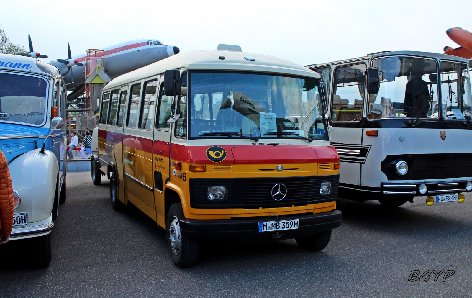 Mercedes-Benz O309 (