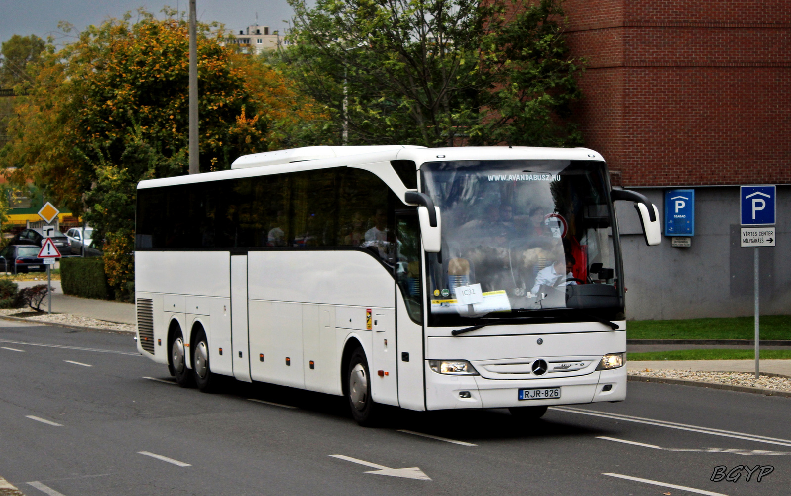 Mercedes-Benz Tourismo (RJR-826)