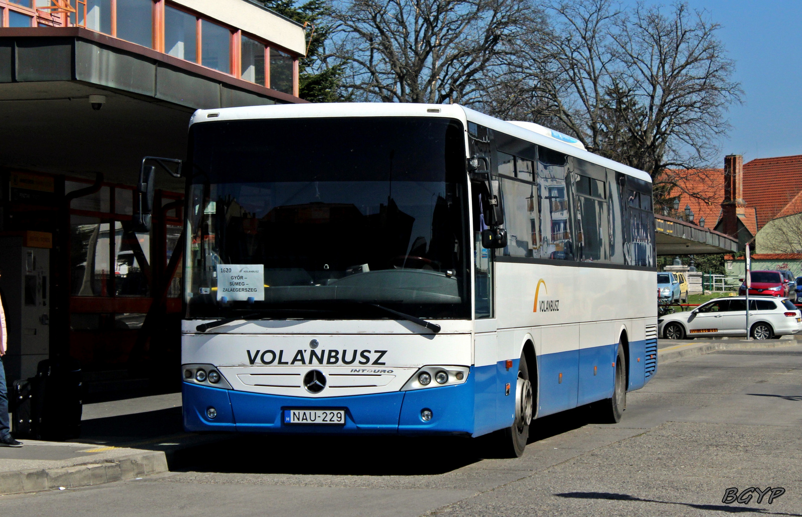 Mercedes-Benz Intouro (NAU-229)